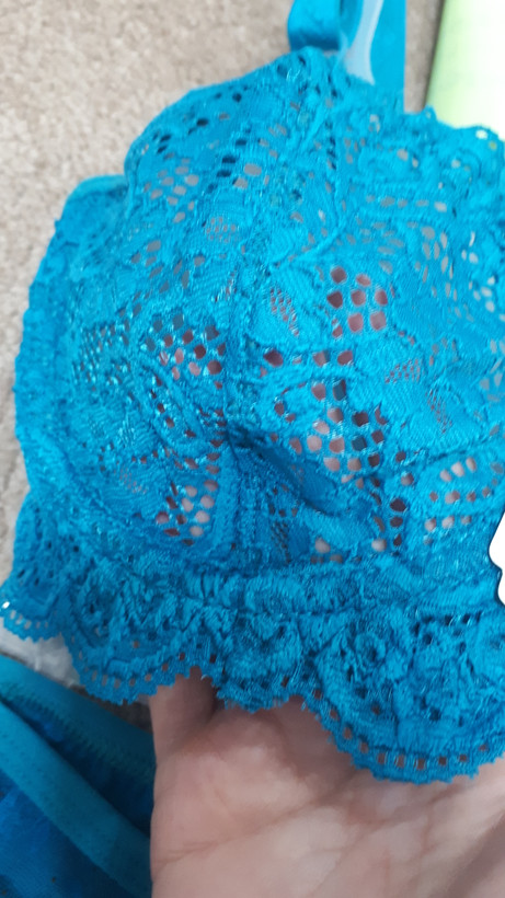 ست سوتین و شورت زنانه گیپور فنردار طرح گلدار هارنسی دار مارک معتبر لعیا